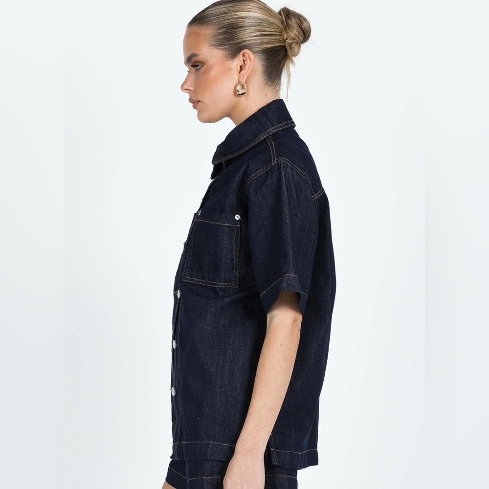 Princess polly Whitaker short sleeve shacket button down top - Picture 4 of 8